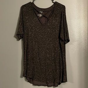 Maurices black and gray leopard top